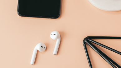 1. AirPods Pro: Teknolojinin En İyi Kulaklığı